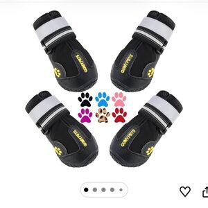 Qumi Dog Shoes. size 4.